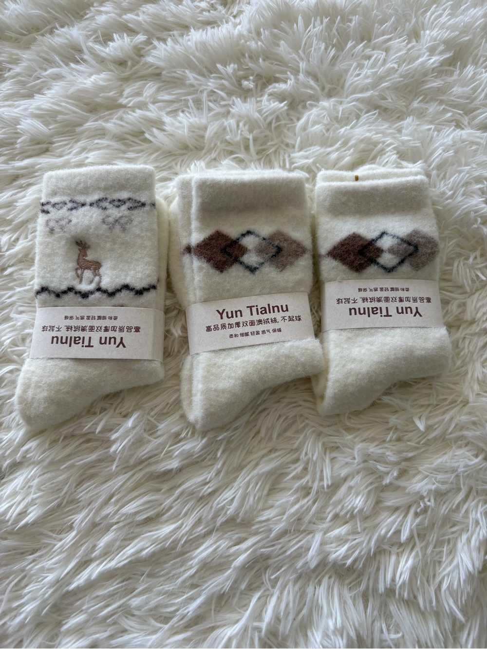 Women wool White & Brown Patterned Socks - Pack of 3